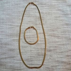 ❤ 3 /$ 12 ❤ Goldtone Necklace and Bracelet